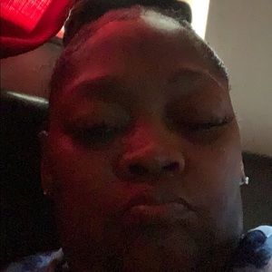 Meet your Posher, Kelley